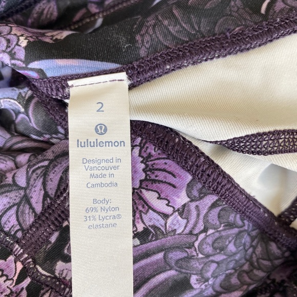 Lululemon Purple Floral Leggings Size 2 Tights - Picture 5 of 6